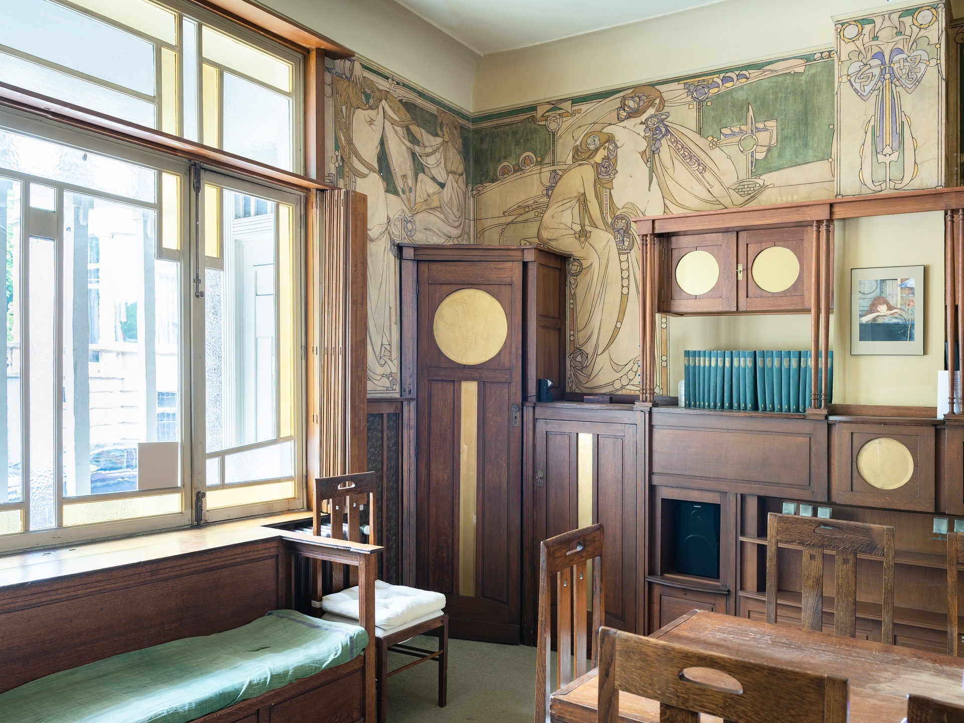 Main Image
