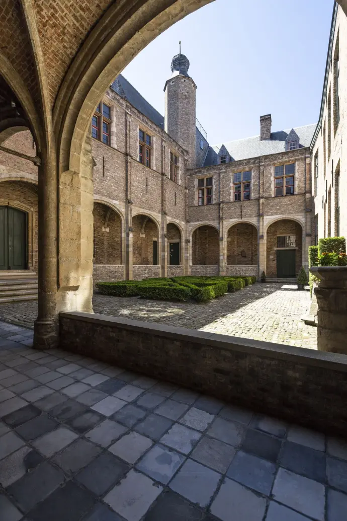 Main Image